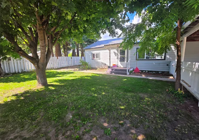 27th image of 612 W 1st St, Libby, MT 59923 | MLS# 30063790