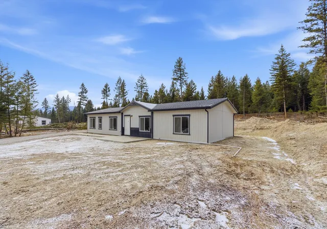 Homes for sale in Eureka, MT | 401 Osprey Loop, Eureka, MT 59917 | MLS# 30063855