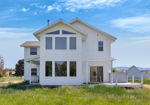 2nd image of 239 Lincoln Ln, Hamilton, MT 59840 | MLS# 30063985