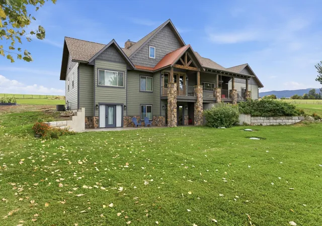 Photo 3 of Single family home for sale at 2074 Desperado Trl, Corvallis, MT 59828 | MLS# 30064190 | Listing updated on 2026-07-01