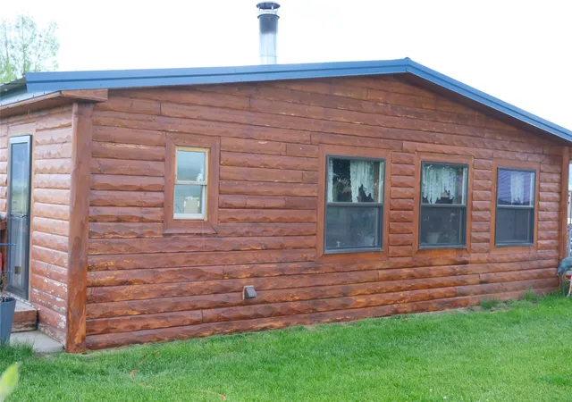 Homes for sale in Whitehall, MT | 1551 Jackrabbit Ln, Whitehall, MT 59759 | MLS# 30064393