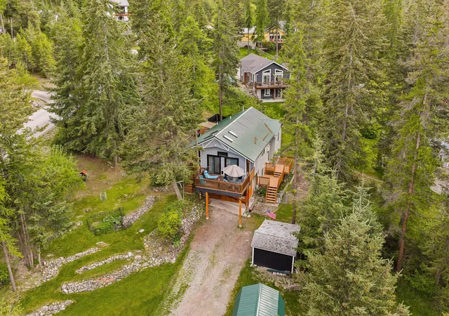 3rd image of 103 Tamarack Woods Dr, Lakeside, MT 59922 | MLS# 30064555