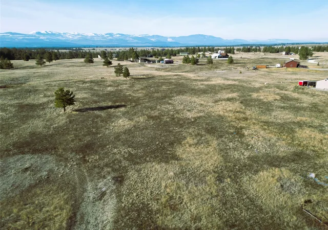 Homes for sale in Eureka, MT | Nhn Stacy Dr, Eureka, MT 59917 | MLS# 30064552