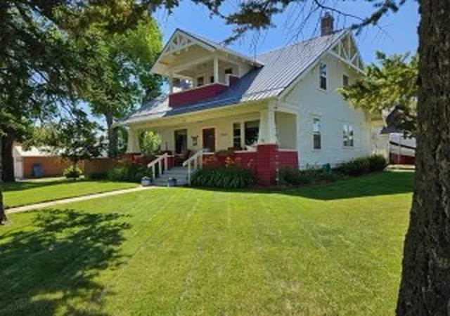 1st image of 802 5th Ave S, Lewistown, MT 59457 | MLS# 30064630