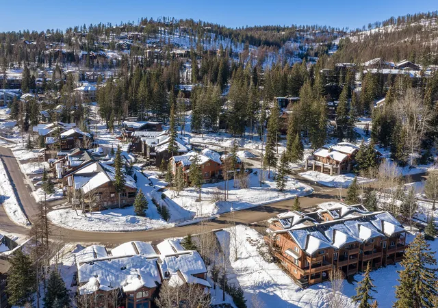 77th image of 325 Moose Run Dr, Whitefish, MT 59937 | MLS# 30063833