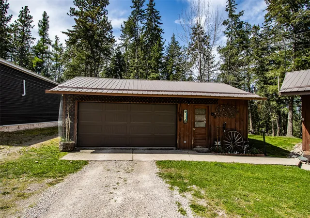 2nd image of 33011 Snyder Hill Ln, Ronan, MT 59864 | MLS# 30064278