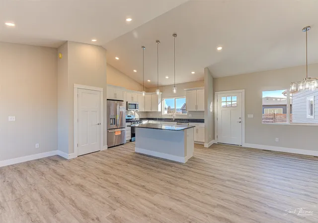 5th image of 3883 Lovegrass Ln, Helena, MT 59602 | MLS# 30064908