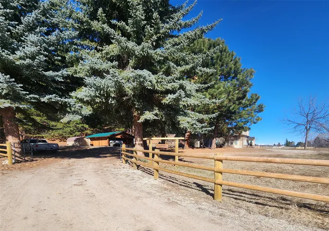 3rd image of 609 Solleder Ln, Darby, MT 59829 | MLS# 30065009