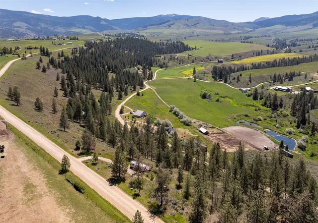 2nd image of 2019 S Sunset Bench Rd, Stevensville, MT 59870 | MLS# 30064660