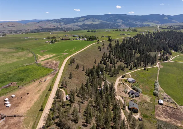 4th image of 2019 S Sunset Bench Rd, Stevensville, MT 59870 | MLS# 30064660