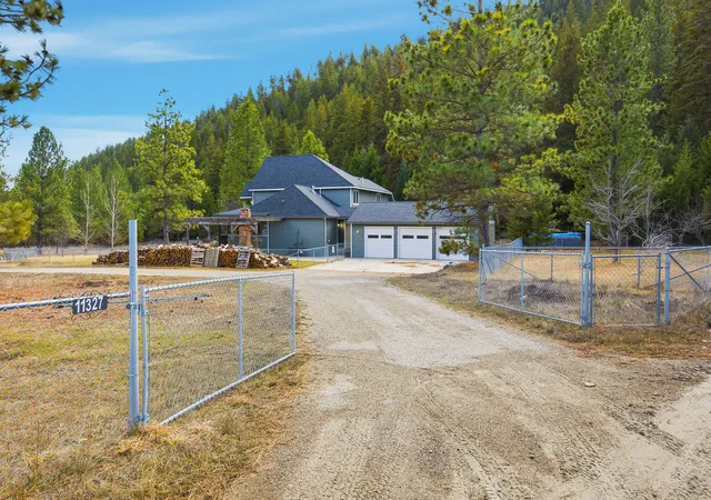 Homes for sale in Lolo, MT | 11327 Sleeman Ln, Lolo, MT 59847 | MLS# 30065093