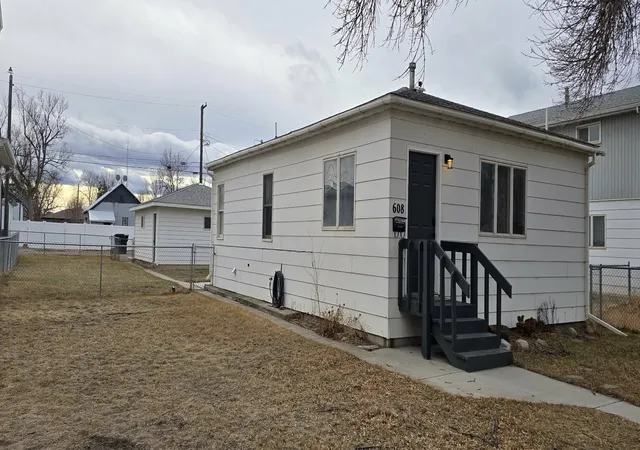 Homes for sale in Great Falls, MT | 608 3rd Ave Sw, Great Falls, MT 59404 | MLS# 30065003