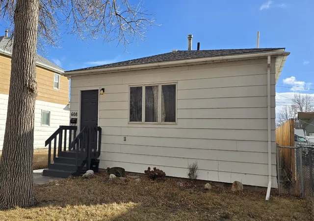 Homes for sale in Great Falls, MT | 608 3rd Ave Sw, Great Falls, MT 59404 | MLS# 30065003