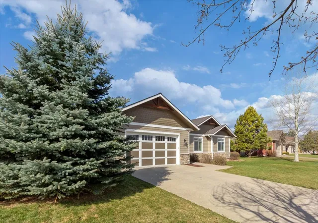 Photo 2 of Single family home for sale at 186 Lazy Crk Way, Kalispell, MT 59901 | MLS# 30064942 | Listing updated on 2026-10-12