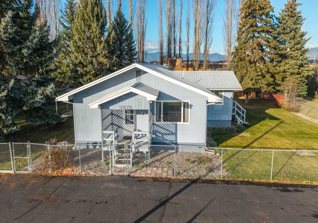 Photo 3 of Single family home for sale at 2875 Helena Flats Rd, Kalispell, MT 59901 | MLS# 30065057 | Listing updated on 2026-07-11