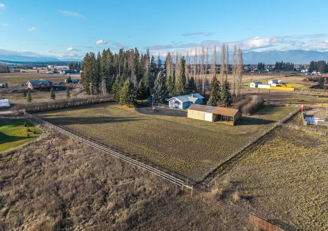 Photo 4 of Single family home for sale at 2875 Helena Flats Rd, Kalispell, MT 59901 | MLS# 30065057 | Listing updated on 2026-07-11