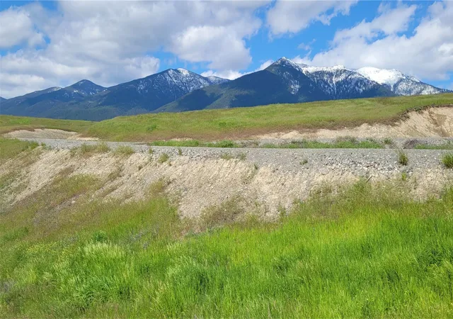 4th image of 138 Grassy Loop, Eureka, MT 59917 | MLS# 30065134