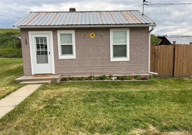 Homes for sale in Philipsburg, MT | 108 E Hickey St, Philipsburg, MT 59858 | MLS# 30065212
