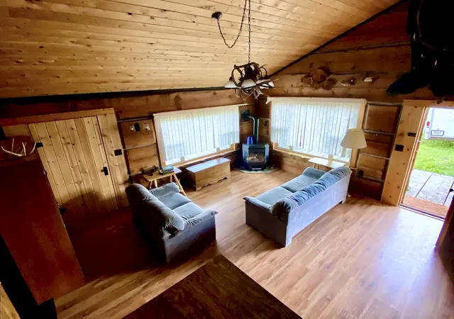 4th image of 36 S Shore Rd, Babb, MT 59411 | MLS# 30065507