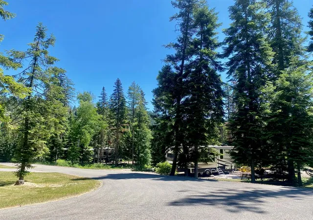 3rd image of 32679 Pine Meadow Dr, Bigfork, MT 59911 | MLS# 30065687