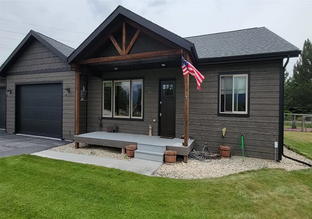 1st image of 393 Aspen Wood Dr, Stevensville, MT 59870 | MLS# 30065746