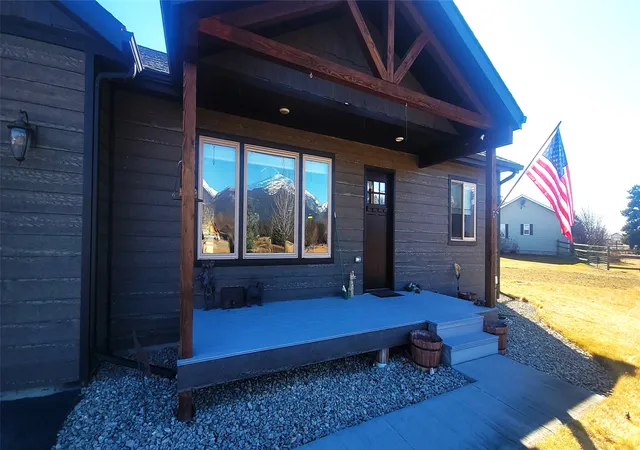 2nd image of 393 Aspen Wood Dr, Stevensville, MT 59870 | MLS# 30065746