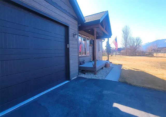 4th image of 393 Aspen Wood Dr, Stevensville, MT 59870 | MLS# 30065746