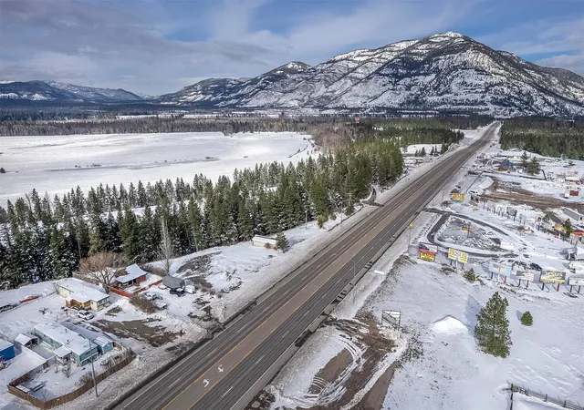 3rd image of 7386 Us Hwy 2 E, Columbia Falls, MT 59912 | MLS# 30065723