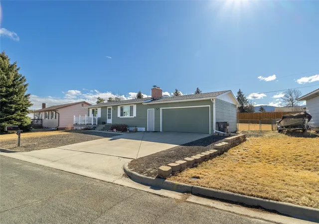 3rd image of 419 Russell Ln, Helena, MT 59602 | MLS# 30066011