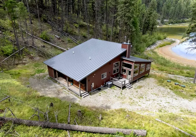 3rd image of 776 Summerville Rd, Eureka, MT 59917 | MLS# 30065545
