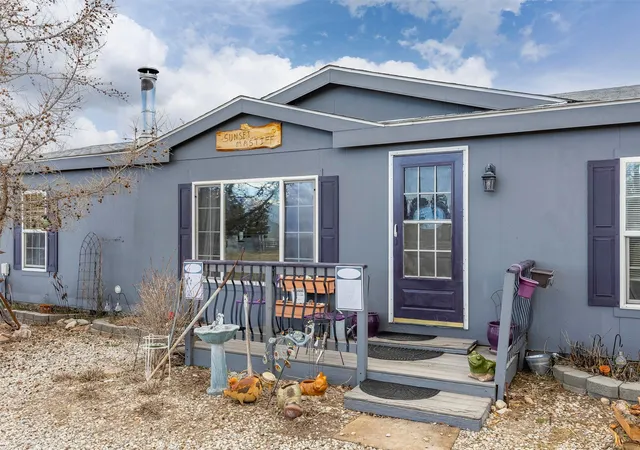3rd image of 3018 Mack Smith Ln, Stevensville, MT 59870 | MLS# 30066141