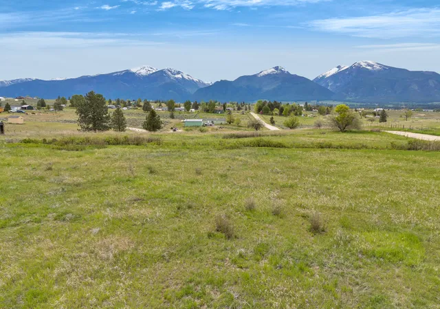 3rd image of Nkn Cougar Ln, Stevensville, MT 59870 | MLS# 30066201