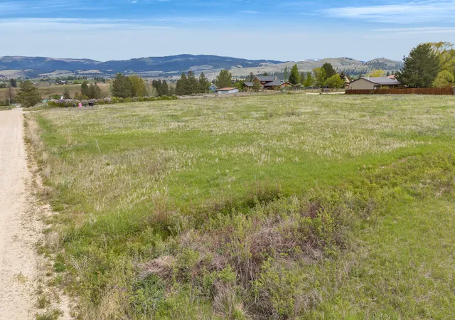 4th image of Nkn Cougar Ln, Stevensville, MT 59870 | MLS# 30066201