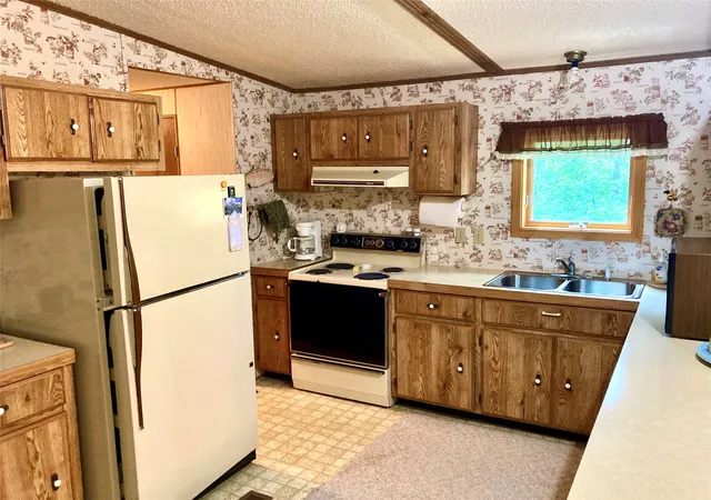 Photo 4 of Manufactured home for sale at 28 W Shore Rd, Babb, MT 59411 | MLS# 30065606 | Listing updated on 2026-07-01