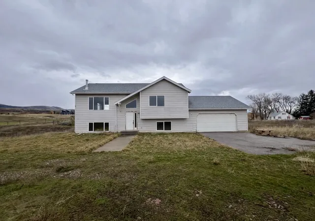 Homes for sale in Saint Ignatius, MT | 62311 Ash Ln, Saint Ignatius, MT 59865 | MLS# 30066490