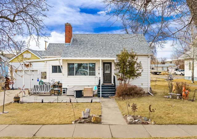 Homes for sale in Fort Benton, MT | 2008 Main St, Fort Benton, MT 59442 | MLS# 30066366
