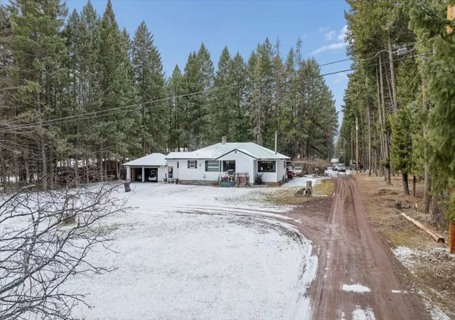 3rd image of 2260 E Lakeshore Dr, Whitefish, MT 59937 | MLS# 30066369