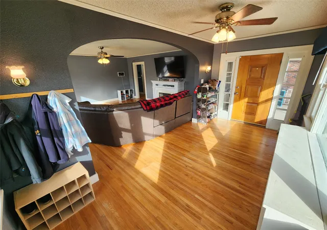 Photo 4 of Single family home for sale at 3301 1st Avenue N, Great Falls, MT 59401 | MLS# 30066444 | Listing updated on 2026-08-02