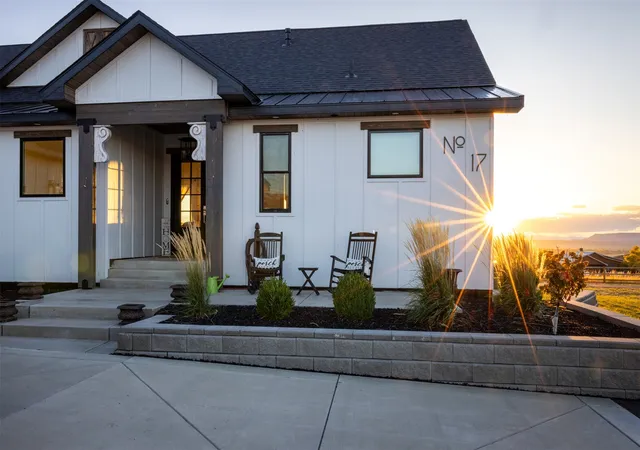 3rd image of 17 Grandview Ct, Great Falls, MT 59404 | MLS# 30066662