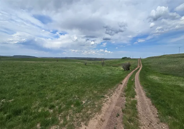 3rd image of 205 Ross Rd, Great Falls, MT 59405 | MLS# 30066876