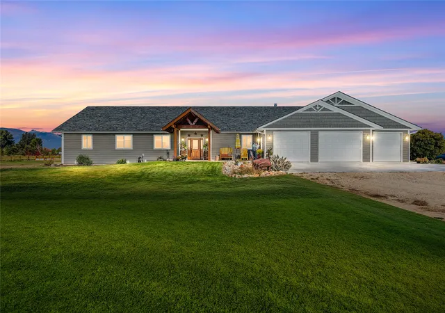 Homes for sale in Corvallis, MT | 400 Cochell Wy, Corvallis, MT 59828 | MLS# 30066893