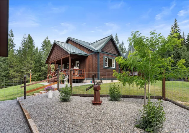 Photo 3 of Single family home for sale at 371 Little Beaver Crk Rd, Trout Creek, MT 59874 | MLS# 30065856 | Listing updated on 2026-08-04