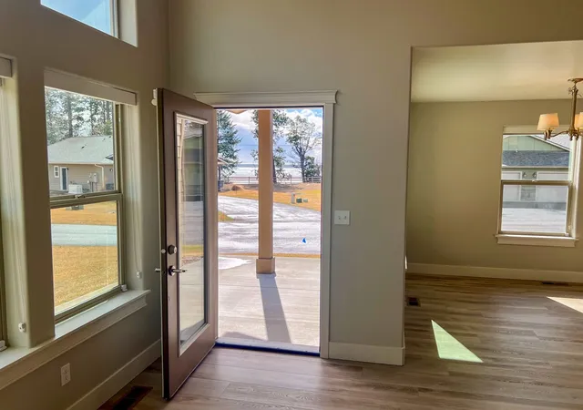 4th image of 19 Crossbuck Trl, Bigfork, MT 59911 | MLS# 30066901