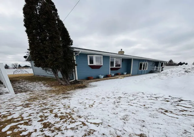 Homes for sale in Plentywood, MT | 621 W Laurel Ave, Plentywood, MT 59254 | MLS# 30067030