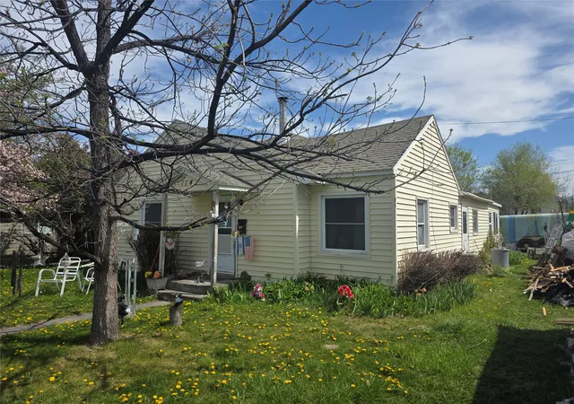 1st image of 114 N 7th St, Hamilton, MT 59840 | MLS# 30067079