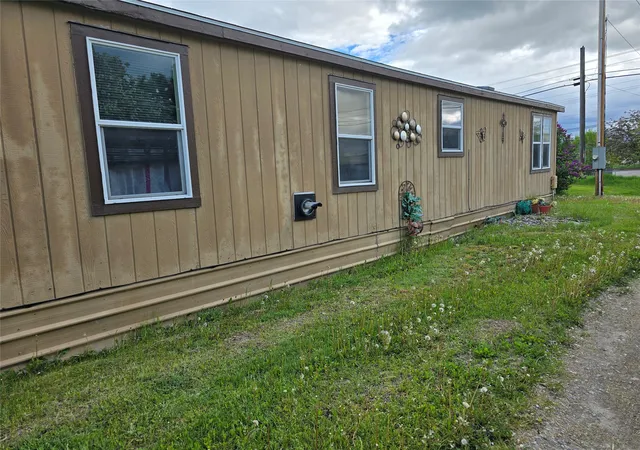 Homes for sale in Kalispell, MT | 1320 Willow Glen Dr, Kalispell, MT 59901 | MLS# 30067078