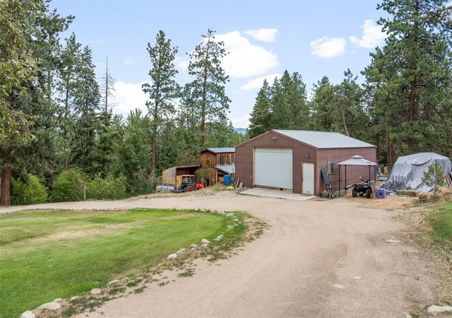Photo 3 of Single family home for sale at 460 Moose Holw Rd, Victor, MT 59875 | MLS# 30067415 | Listing updated on 2026-09-29