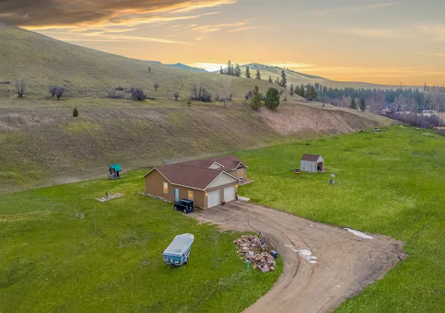 Homes for sale in Frenchtown, MT | 15432 Sara Jo Ln, Frenchtown, MT 59834 | MLS# 30067494