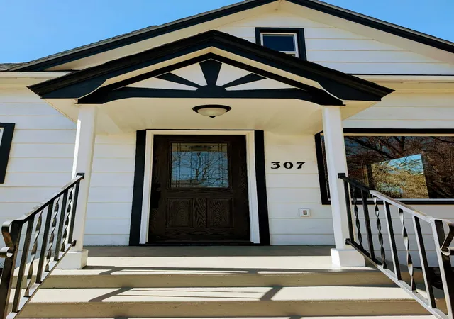1st image of 307 N 5th St, Hamilton, MT 59840 | MLS# 30067582