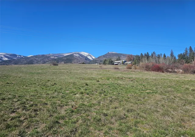 Homes for sale in Florence, MT | 5833 Old Us Hwy 93, Florence, MT 59833 | MLS# 30067640